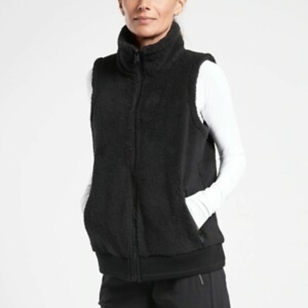 Athleta Tugga Black Sherpa Zip Vest NWT
